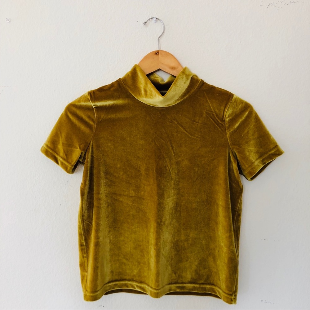 Madewell Crushed Velvet Top in Mustard